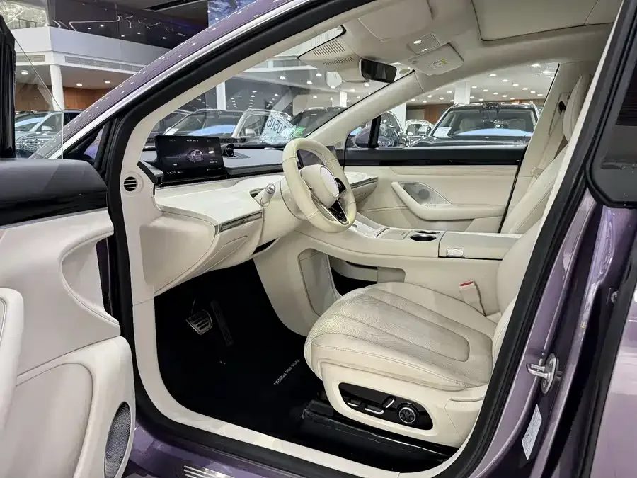Smart world R7 Zhijie R7 2024 pure electric 736km UItra 2024 — миниатюра 2
