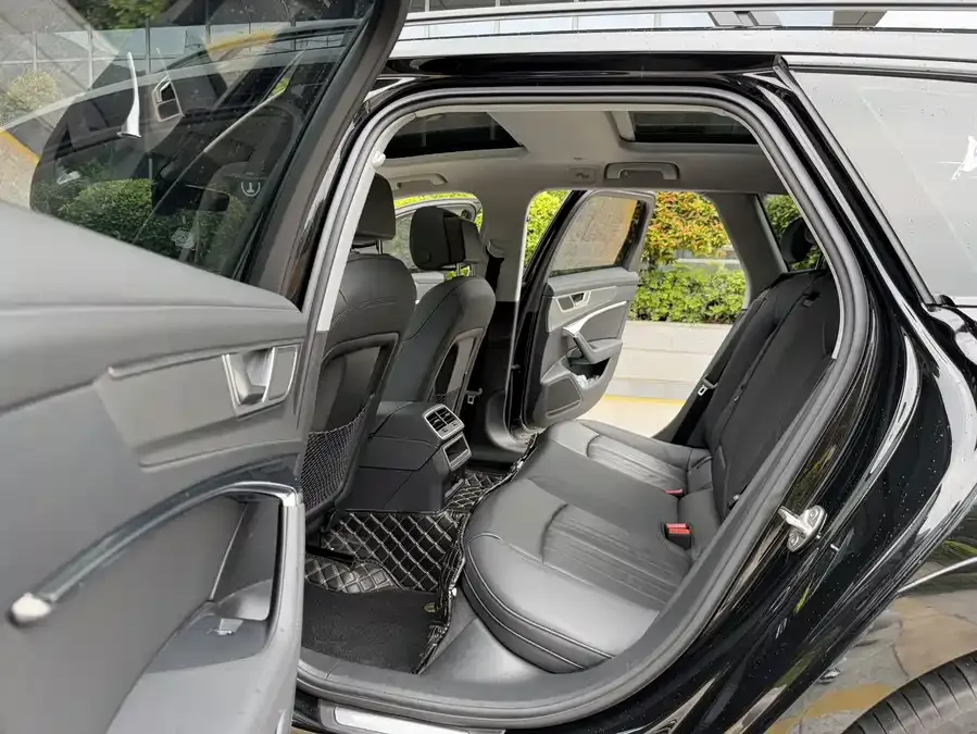 Audi A6 2023 allroad quattro 55 TFSI exclusive off-road version 2023 — миниатюра 2