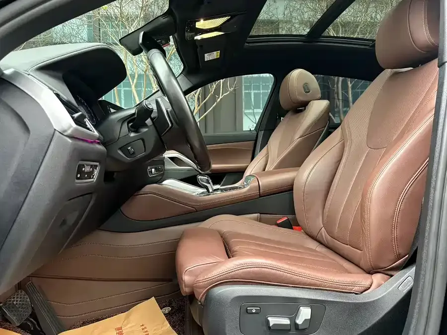 BMW X6 2022 xDrive40i M Sport Package 2022 — миниатюра 4