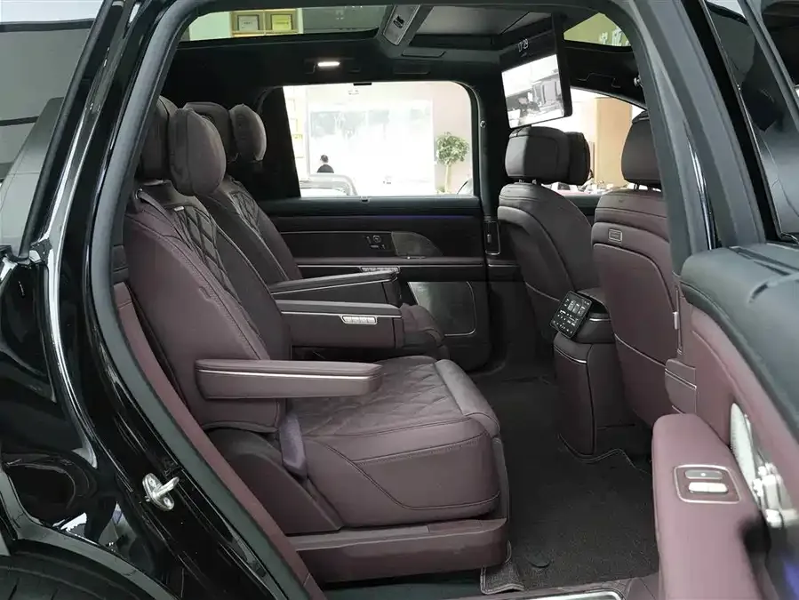 NIO ES8 NIO ES8 2026 Six-Seat Executive Signature Edition 2026 — миниатюра 5