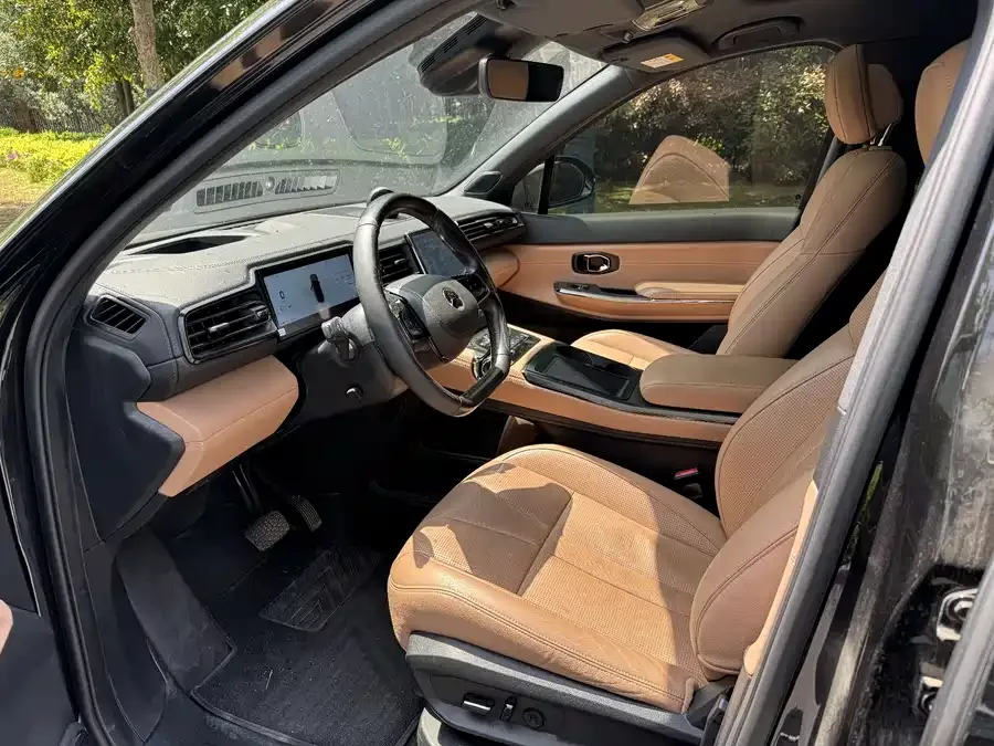 NIO ES8 NIO ES8 2022 100kWh Six-seat Edition 2023 — миниатюра 4