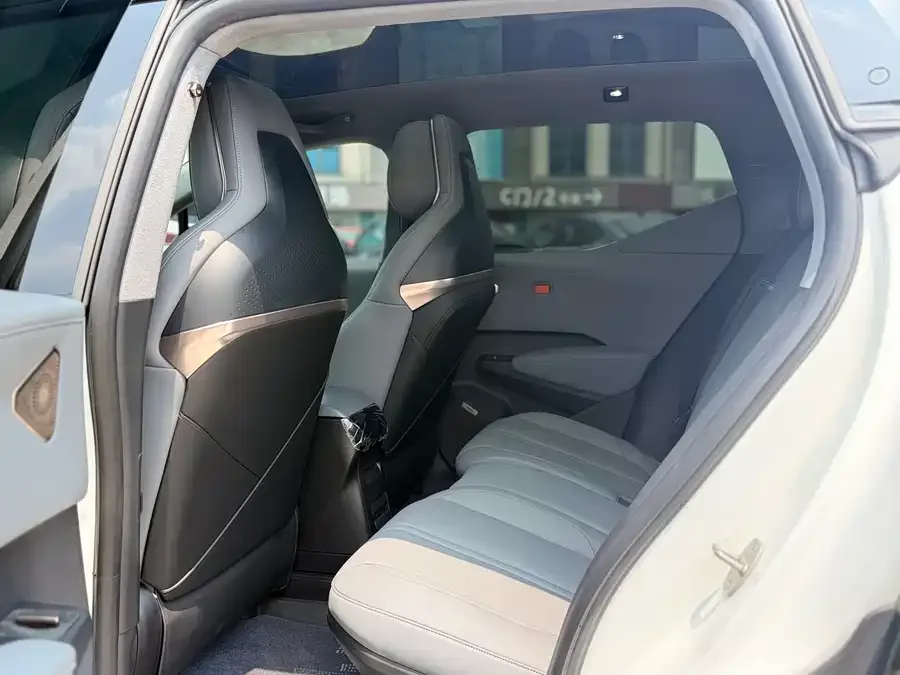 Zeekr X Zeekr X 2023 rear-wheel drive YOU version 4 seats 2023 — миниатюра 3