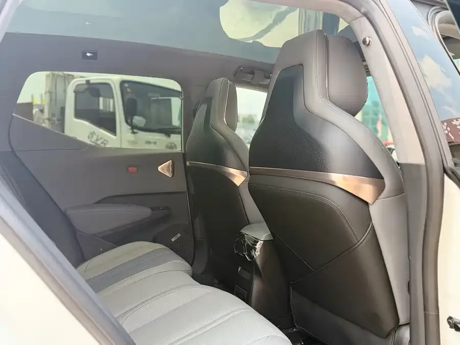 Zeekr X Zeekr X 2023 rear-wheel drive YOU version 4 seats 2023 — миниатюра 4