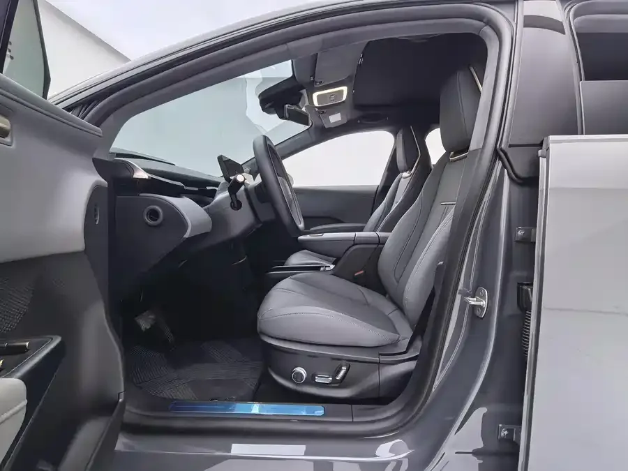 Zeekr X Zeekr X 2025 five-seat rear-wheel drive version 2025 — миниатюра 3