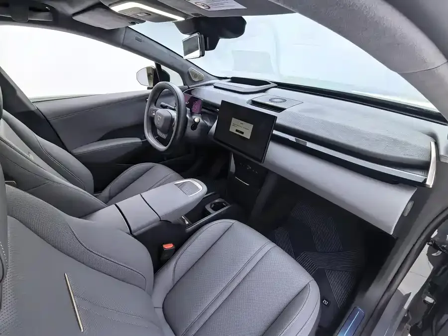 Zeekr X Zeekr X 2025 five-seat rear-wheel drive version 2025 — миниатюра 5