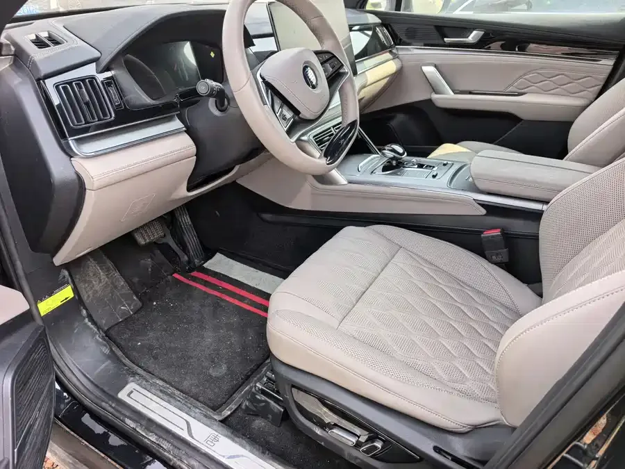 BYD Tang New Energy Tang New Energy 2024 DM-i Honor Edition 112KM Premium Edition 2024 — миниатюра 4