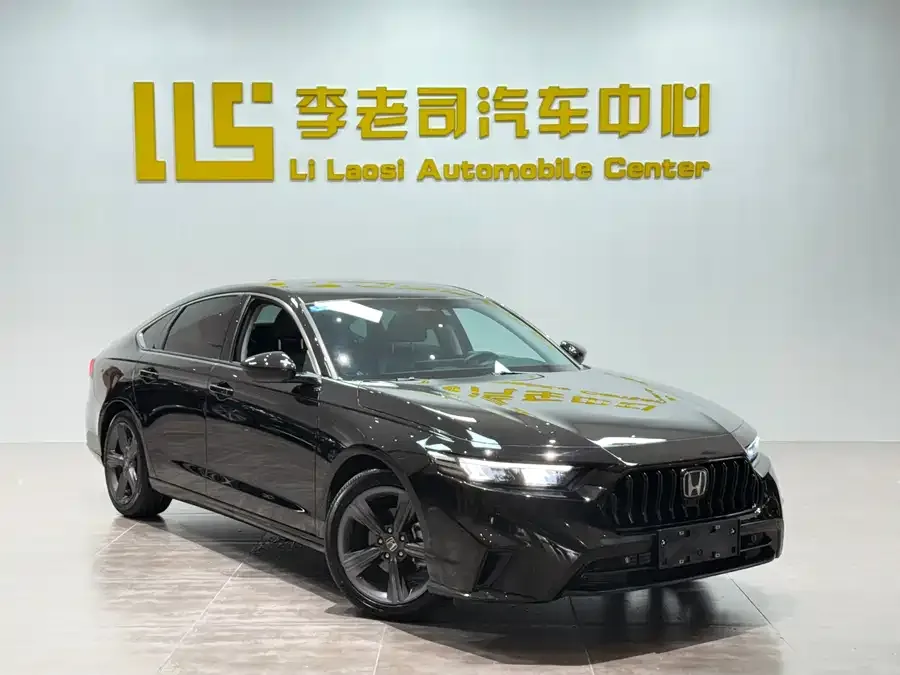 Honda Inspire Insignia 2025 260TURBO Elite Edition 2025 — миниатюра 3