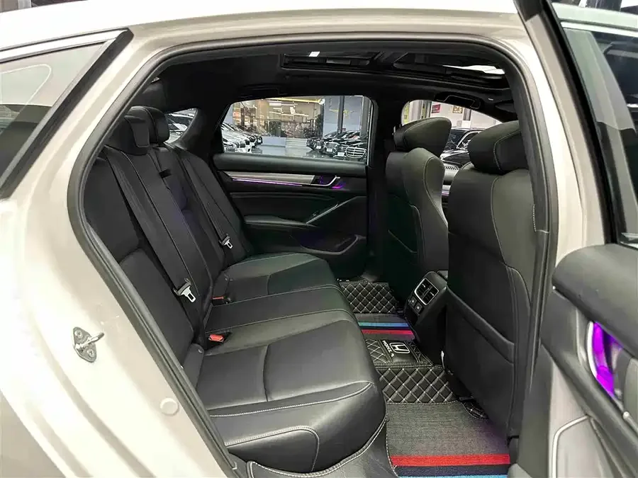 Honda Inspire Inship 2022 260TURBO Exquisite Edition 2022 — миниатюра 5