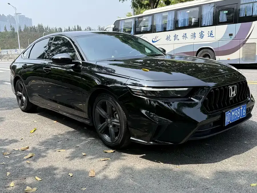 Honda Inspire 2023 Insignia 260TURBO Elegant Edition 2024 — миниатюра 3
