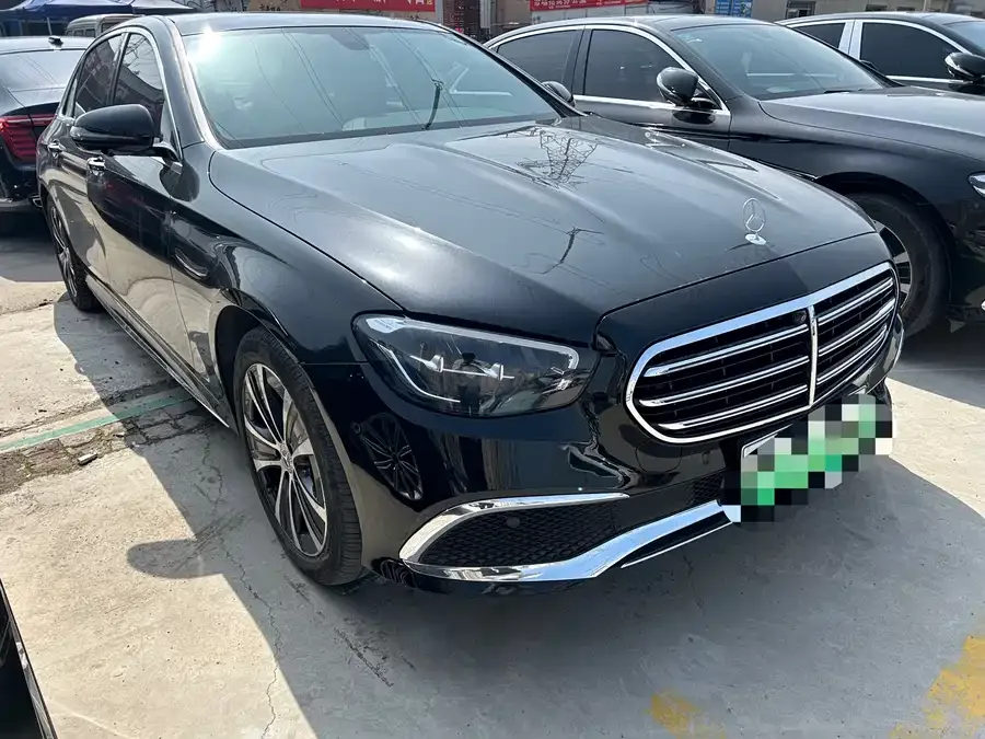 Mercedes-Benz E-class new energy Mercedes-Benz E-Class New Energy 2023 E 350 e L Plug-in Hybrid Sports Sedan 2022 — миниатюра 3