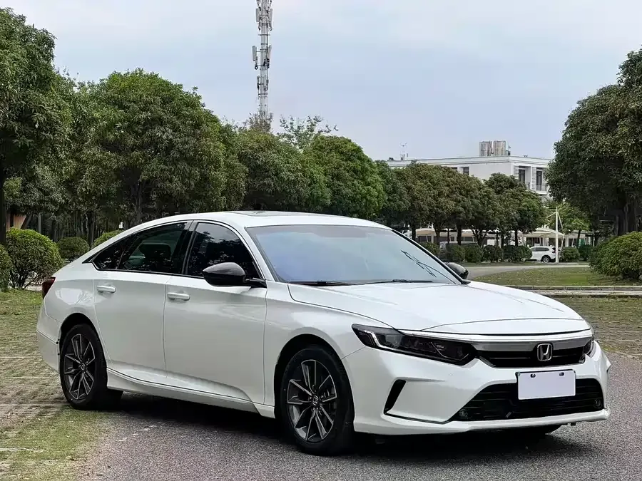 Honda Inspire 2022 Insignia 260TURBO Elegant Edition 2022 — миниатюра 3