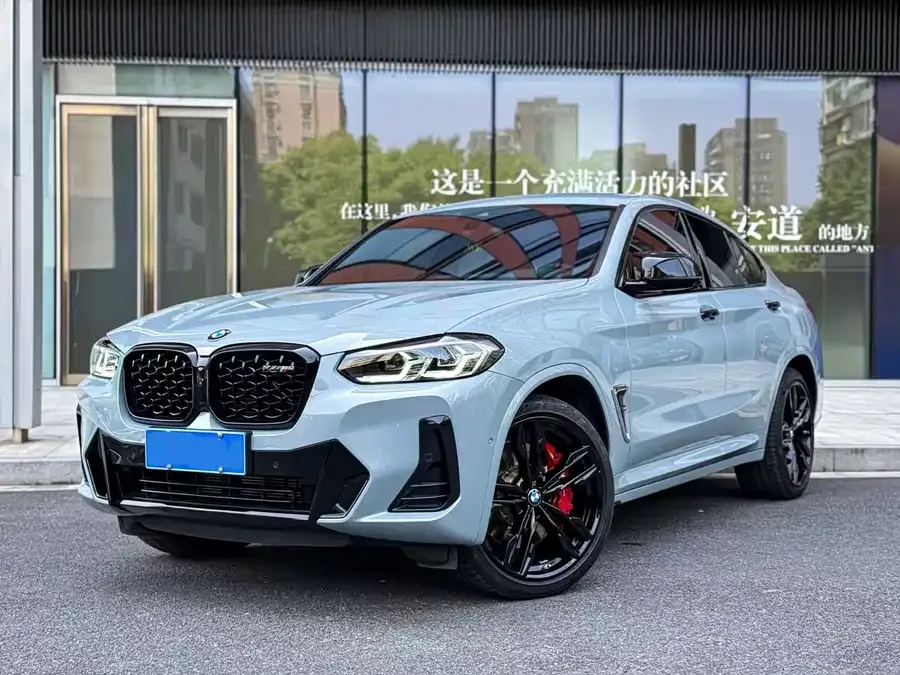 BMW X4 M40i 2025