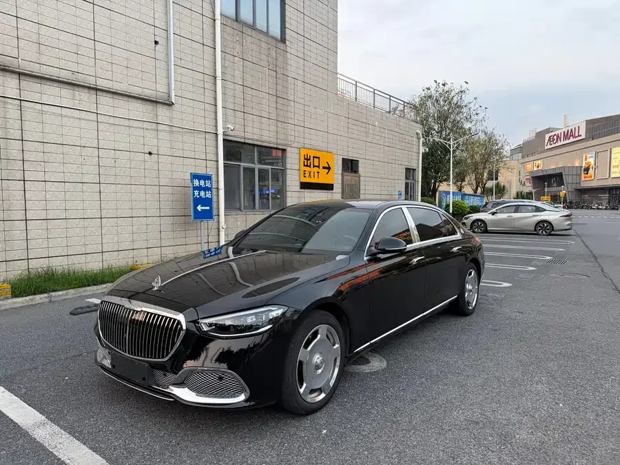 Mercedes-Benz Maybach S-Class 2023