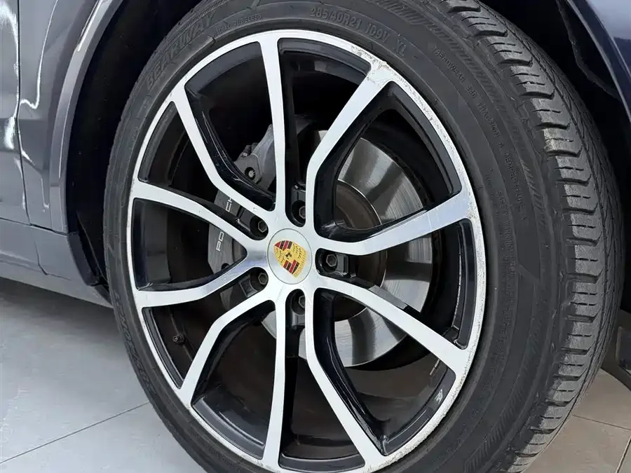 Porsche Cayenne Cayenne 2023 Cayenne 3.0T Platinum Edition 2023 — миниатюра 2