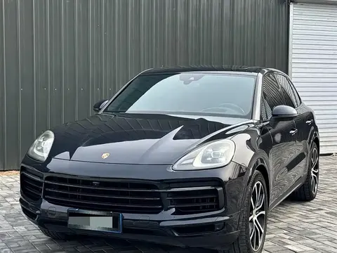 Porsche Cayenne 2023 buy in Moscow