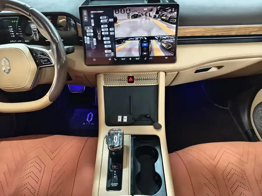 AITO M7 Wenjie M7 2024 1.5T Intelligent Driving Rear-wheel Drive Max Edition 5 Seaters 2024 — миниатюра 2
