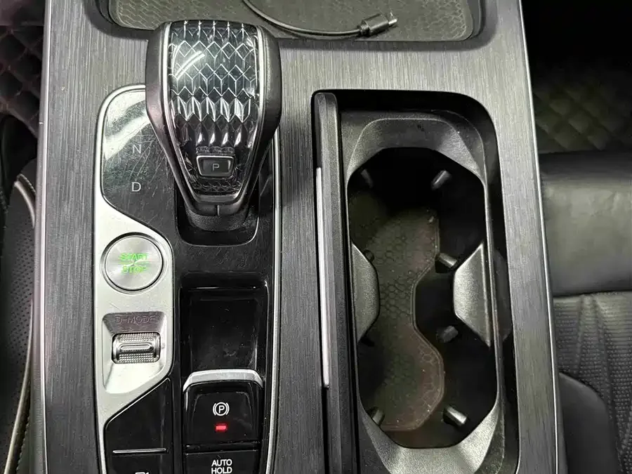 GAC Trumpchi GS8 Trumpchi GS8 2022 Pilot Series 2.0TGDI 2WD Luxury Smart Edition (7 Seaters) 2022 — миниатюра 4