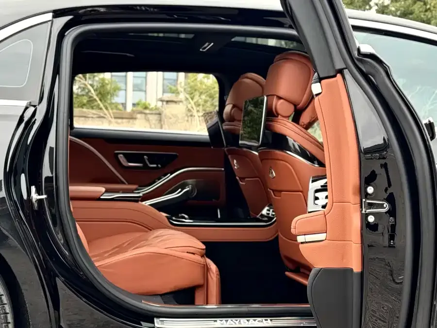 Mercedes-Benz Maybach S-Class Maybach S-Class 2023 S 480 4MATIC 2023 — миниатюра 5