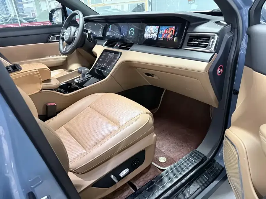 Li Xiang One Ideal ONE 2021 extended range 6-seater version 2022 — миниатюра 5