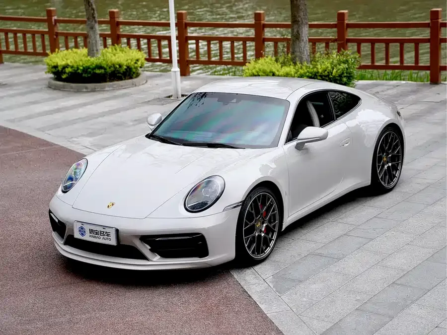 Porsche 911 2023