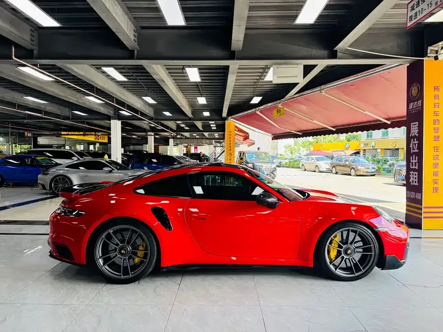 Porsche 911 2023 Turbo S 3.7T 2023 — миниатюра 5