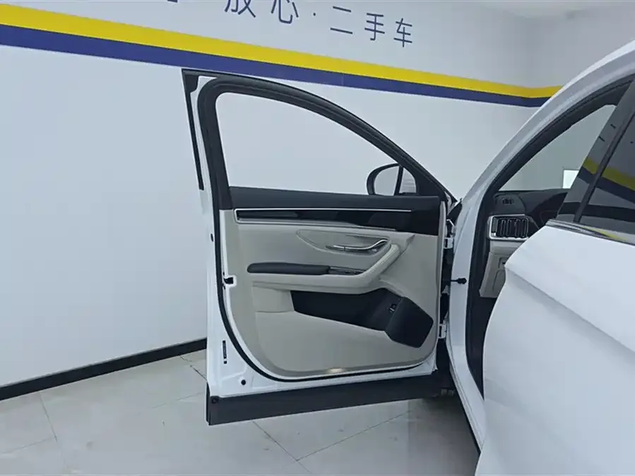 BYD Song PLUS New Energy Song PLUS New Energy 2024 Honor Edition DM-i 110km Flagship PLUS 2024 — миниатюра 4