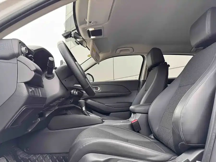 Honda Vezel Binzhi 2025 1.5L CVT Comfort Edition 2024 — миниатюра 3