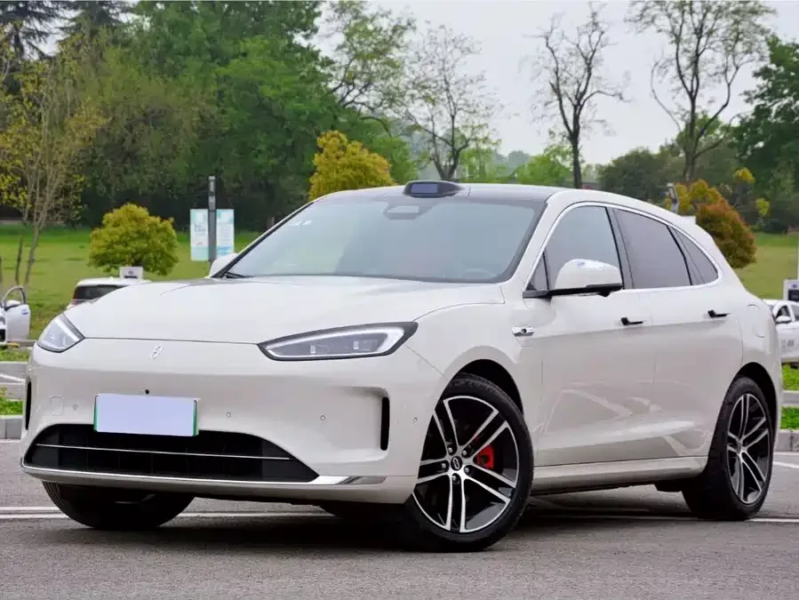 AITO M5 M5 2025 Extended Range Ultra 4WD Edition 2025 — фото 1, купить с доставкой в Москву
