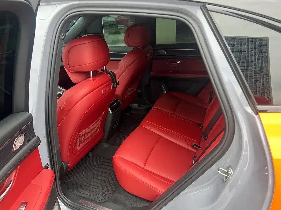 AITO M5 M5 2024 Extended Range Max RS 4WD Advanced Intelligent Driving Edition 2024 — миниатюра 3