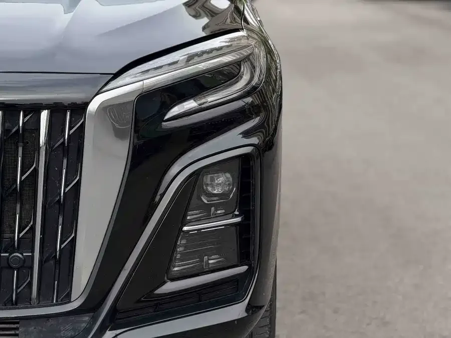 Hongqi HS3 PHEV Hongqi HS3 PHEV 2024 115km Jinwei Edition 2024 — миниатюра 2