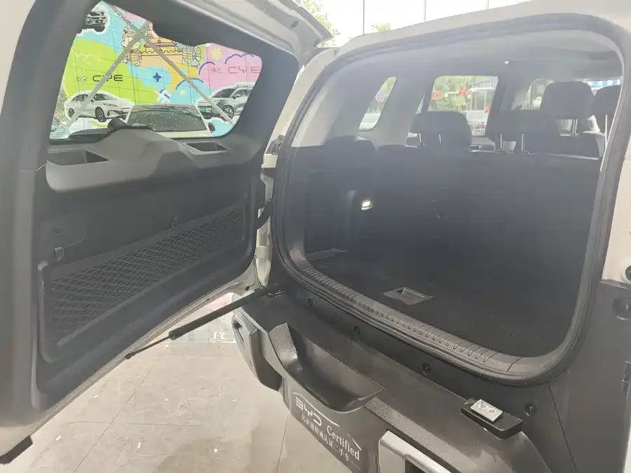 BYD Leopard Titanium 3 Titanium 3 2025 501KM 4WD Ultra Edition 2025 — миниатюра 5