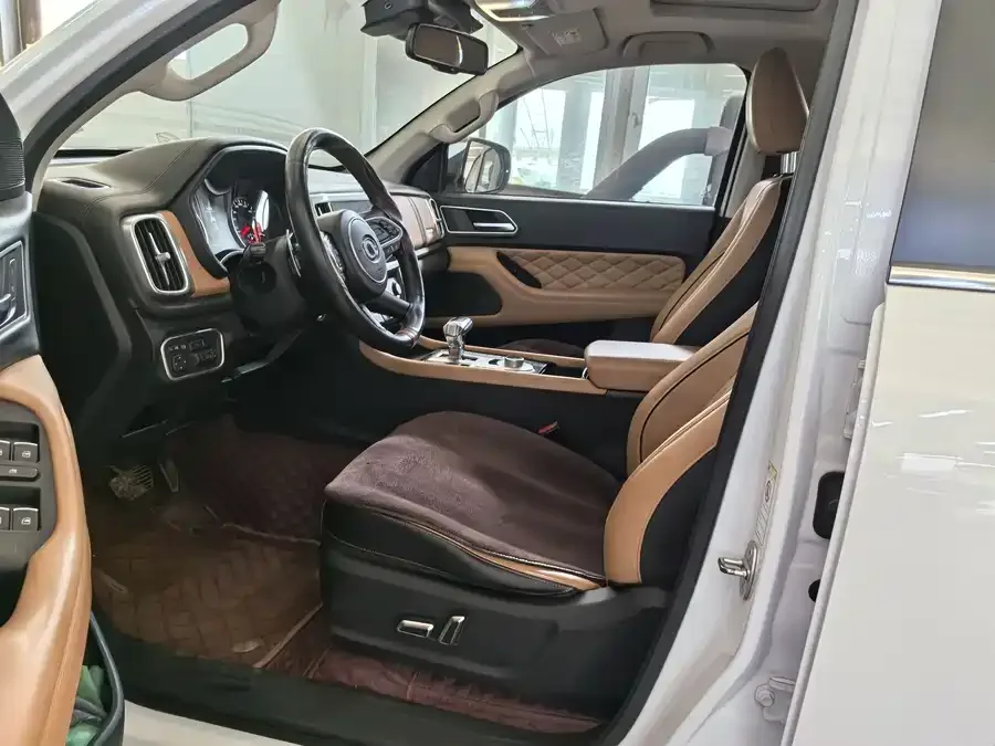 Great Wall gun 2021 2.0T Passenger Global Edition Automatic Gasoline Four-wheel Drive Premium Standard Box GW4C20B 2022 — миниатюра 4