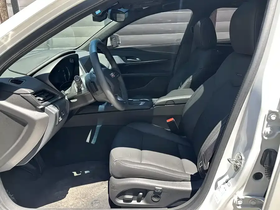 Cadillac CT4 2023 28T Luxury Edition 2024 — миниатюра 4