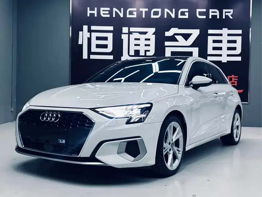 Audi A3 2022 Sportback 35 TFSI Fashionable and Elegant 2022 — фото 1, купить с доставкой в Москву
