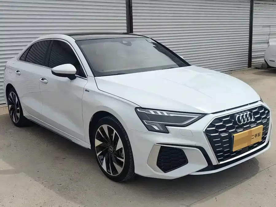 Audi A3 2022 A3L Limousine 35 TFSI Fashion Sports 2022 — миниатюра 3