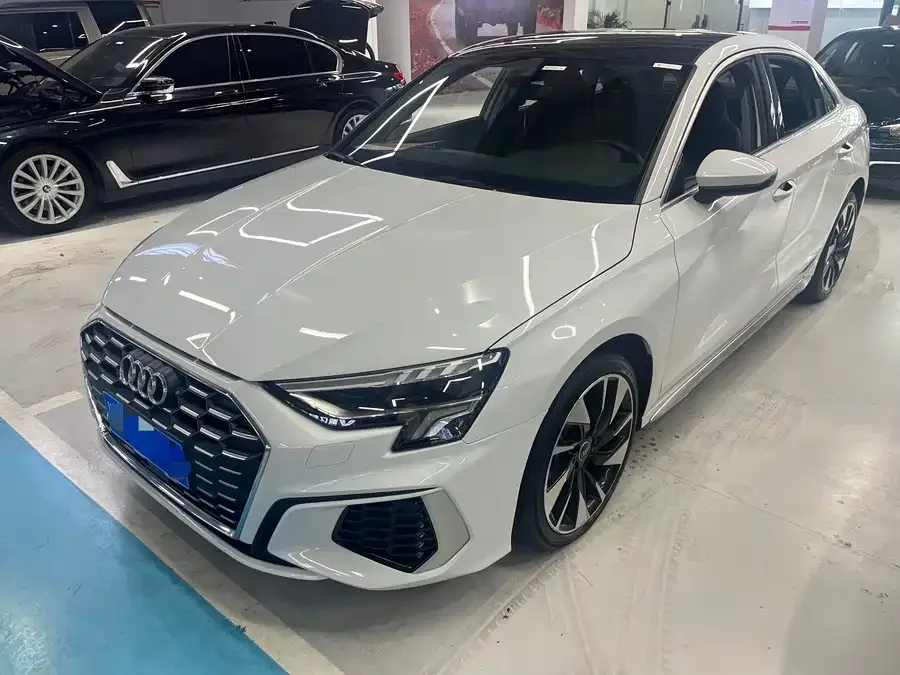 Audi A3 2023 A3L Limousine 35 TFSI Fashion Sports 2023 — фото 1, купить с доставкой в Москву
