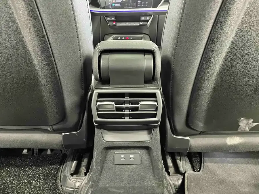 Audi A3 2024 A3L Limousine 35 TFSI Fashion Sports 2024 — миниатюра 5