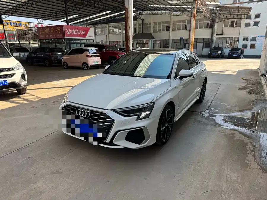 Audi A3 2022 A3L Limousine 35 TFSI Fashion Sports 2022 — фото 1, купить с доставкой в Москву
