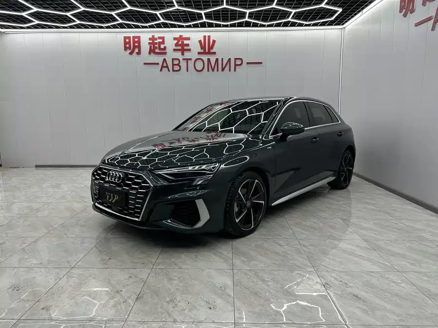 Audi A3 2022 Sportback 35 TFSI stylish and sporty 2022 — фото 1, купить с доставкой в Москву