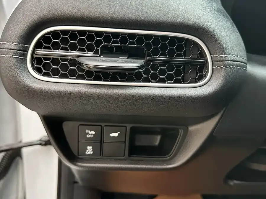 Honda HR-V 2023 2.0L e:HEV Dynamic Edition 2023 — миниатюра 4