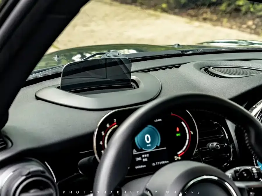 MINI JCW MINI JCW 2022 facelift 2.0T JOHN COOPER WORKS ALL-IN 2023 — миниатюра 5