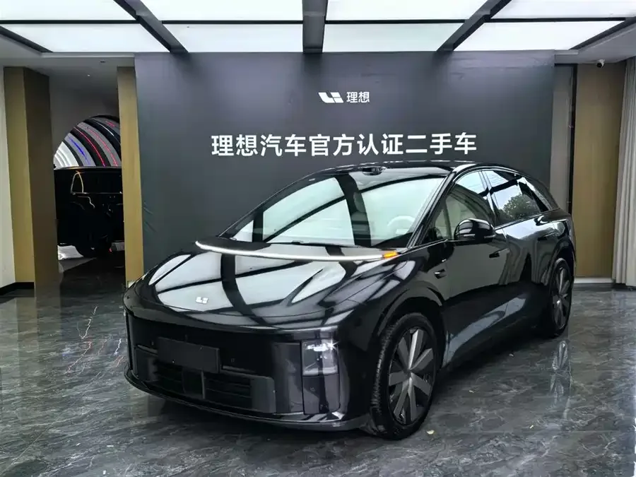 Li Auto i6 2025