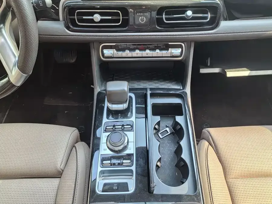 BAIC BJ60 Beijing Off-road BJ60 2022 2.0T 11th Edition Five Seats 2023 — миниатюра 3