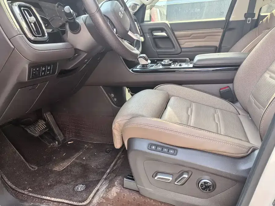 BAIC BJ60 Beijing Off-road BJ60 2022 2.0T 11th Edition Five Seats 2023 — миниатюра 5