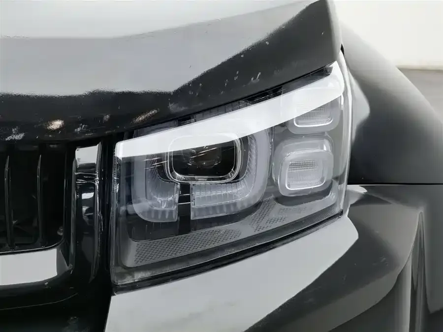 BAIC BJ40 Beijing Off-road BJ40 2023 2.0D Automatic 4WD Blade Hero Edition Knight Edition 2023 — миниатюра 4