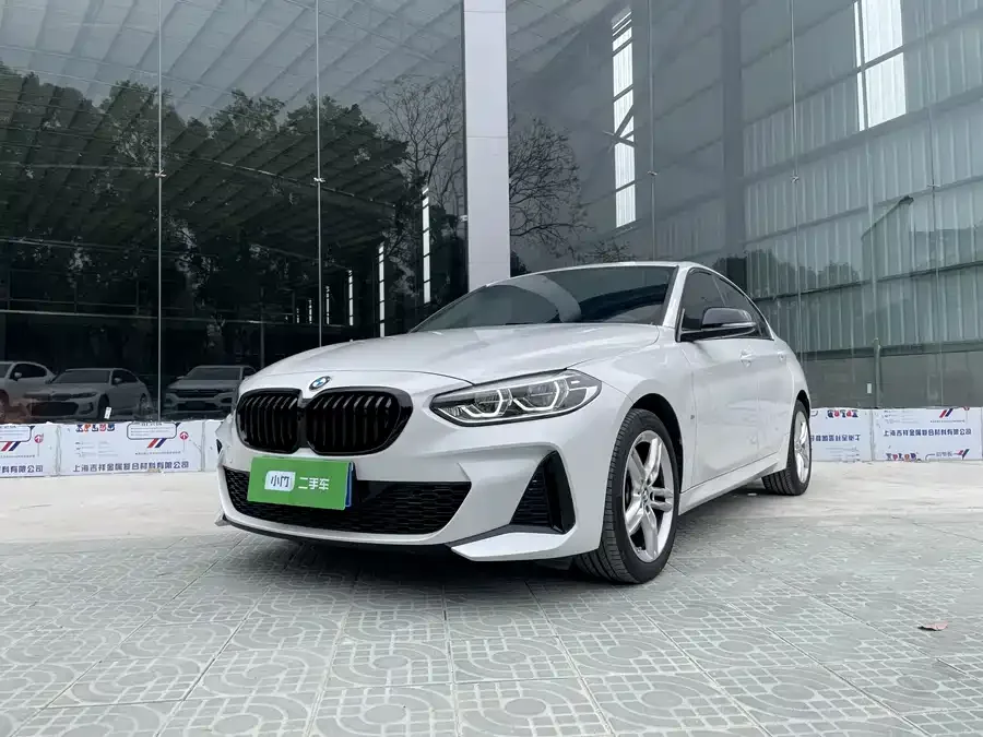 BMW 1 series BMW 1 Series 2023 120i M Sport Night Edition 2023 — фото 1, купить с доставкой в Москву