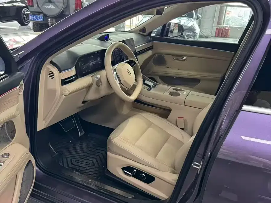 AITO M5 M5 2025 Extended Range Ultra Rear-wheel Drive 2026 — миниатюра 4