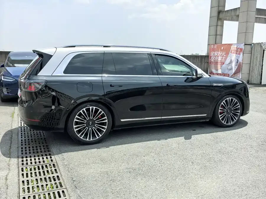 AITO M9 M9 2024 Extended Range Ultra Edition 42kWh 6-seater Edition 2024 — миниатюра 2