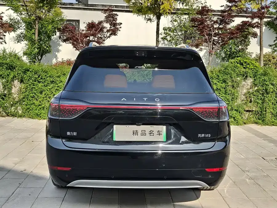 AITO M9 Wenjie M9 2025 Extended Range Ultra Edition 52kWh 6-Seat Version (192-line LiDAR) 2025 — миниатюра 2