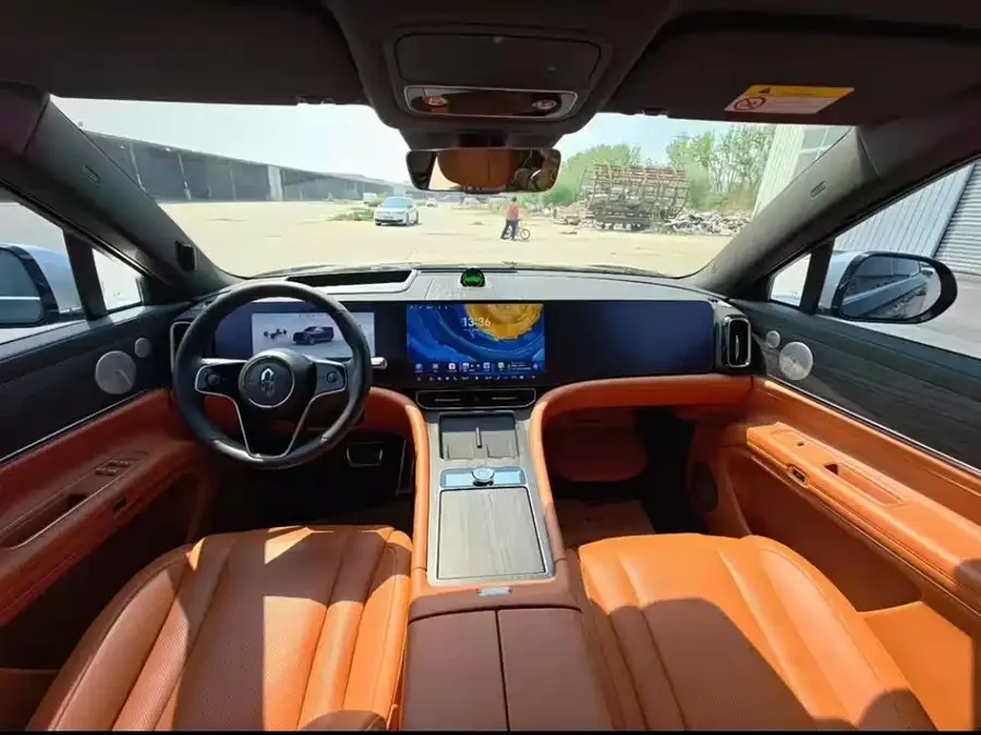 AITO M9 M9 2024 Extended Range Ultra Edition 42kWh 6-seater Edition 2024 — миниатюра 2